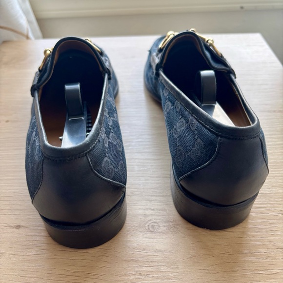 Gucci Men's Black Loafers with Gold Detailing - Picture 11 of 13